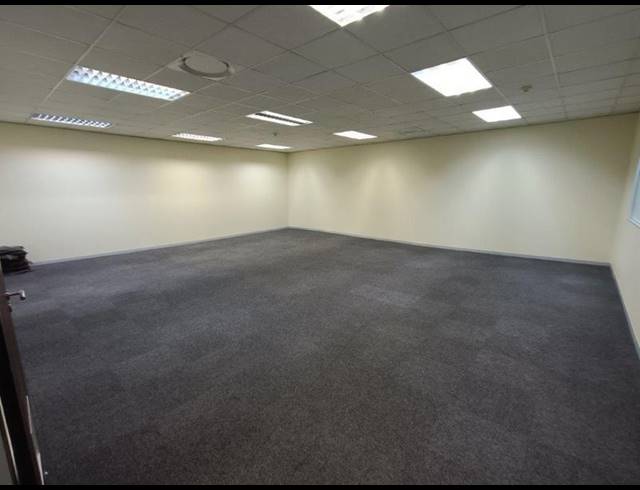 BUSINESS PROPERTY TO RENT IN CONSTANTIA KLOOF